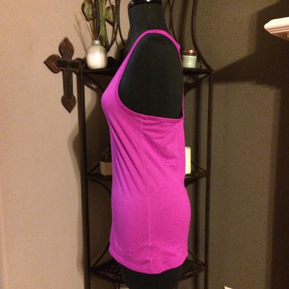 Nike Tank Top - Picture 2 of 8